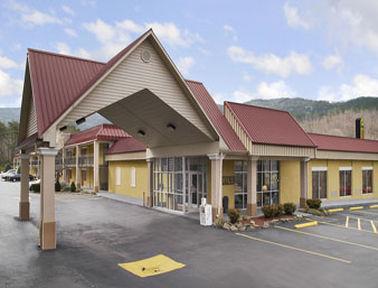 Super 8 By Wyndham Caryville Tn Екстериор снимка