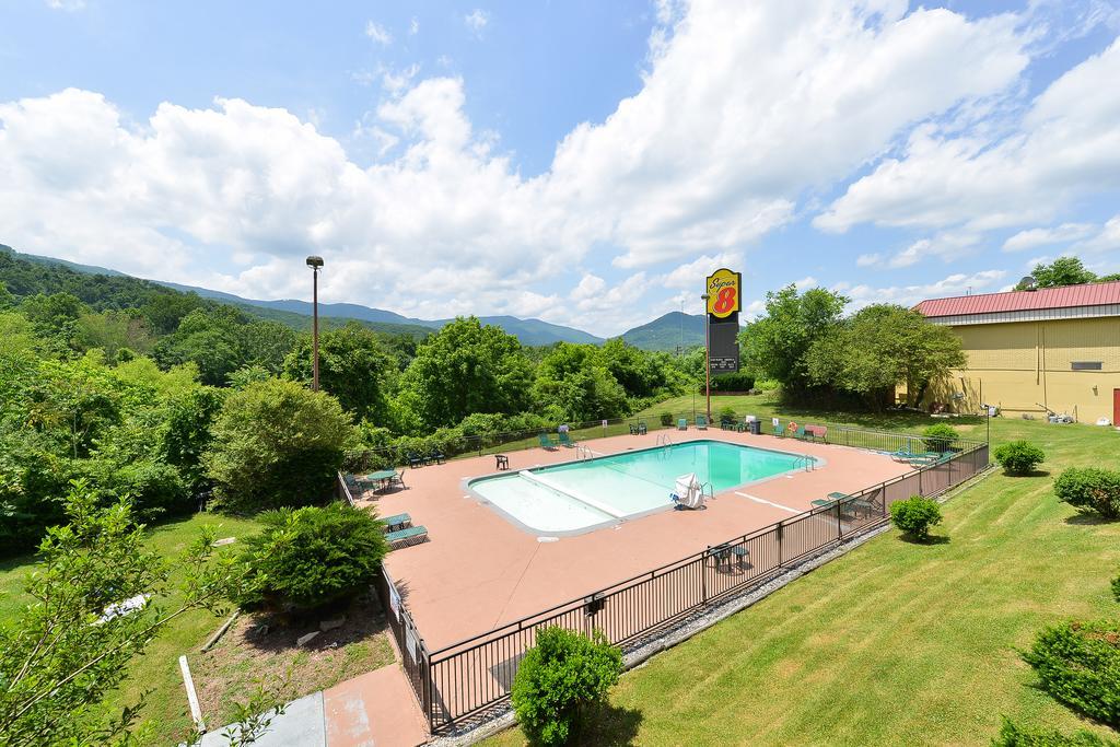 Super 8 By Wyndham Caryville Tn Екстериор снимка